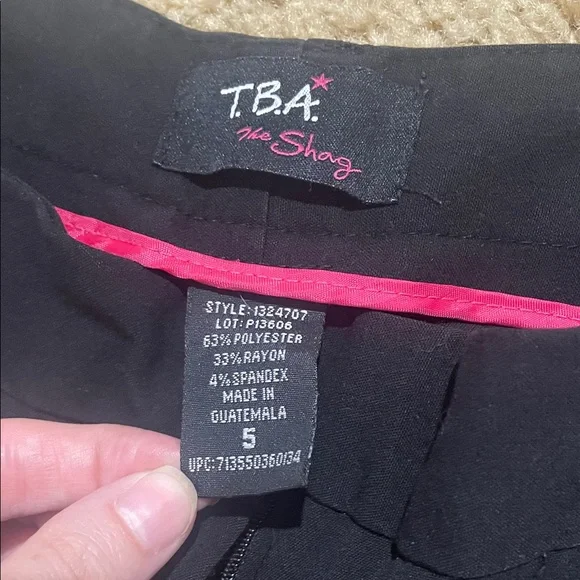 Classic Black Juniors Dress pants - Picture 2 of 6